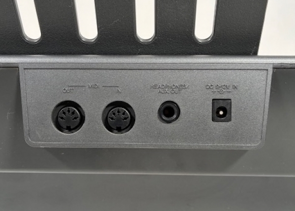 Preview: Yamaha PSR-300