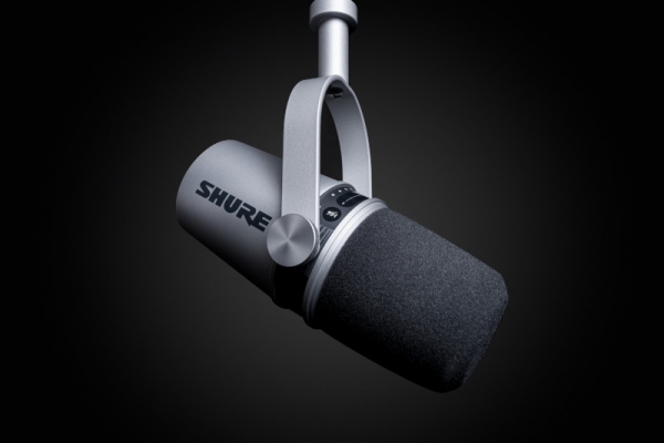 SHURE MV 7 silbergrau